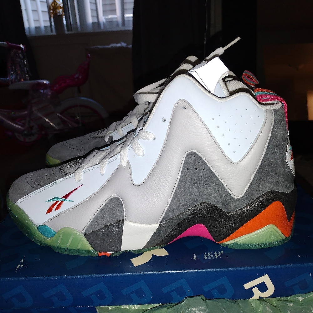 Kamikaze 2 mid "token"